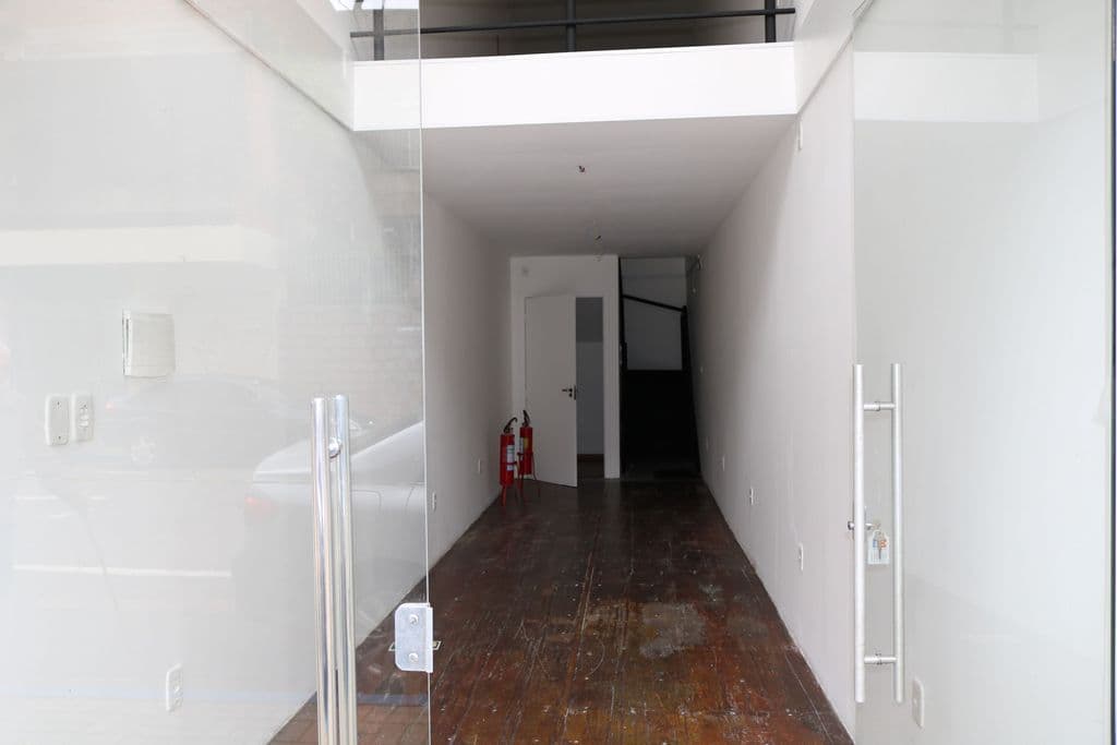 Rua Quinze de Janeiro, 501  - Contêineres - loja 2 Centro Canoas RS — foto 8