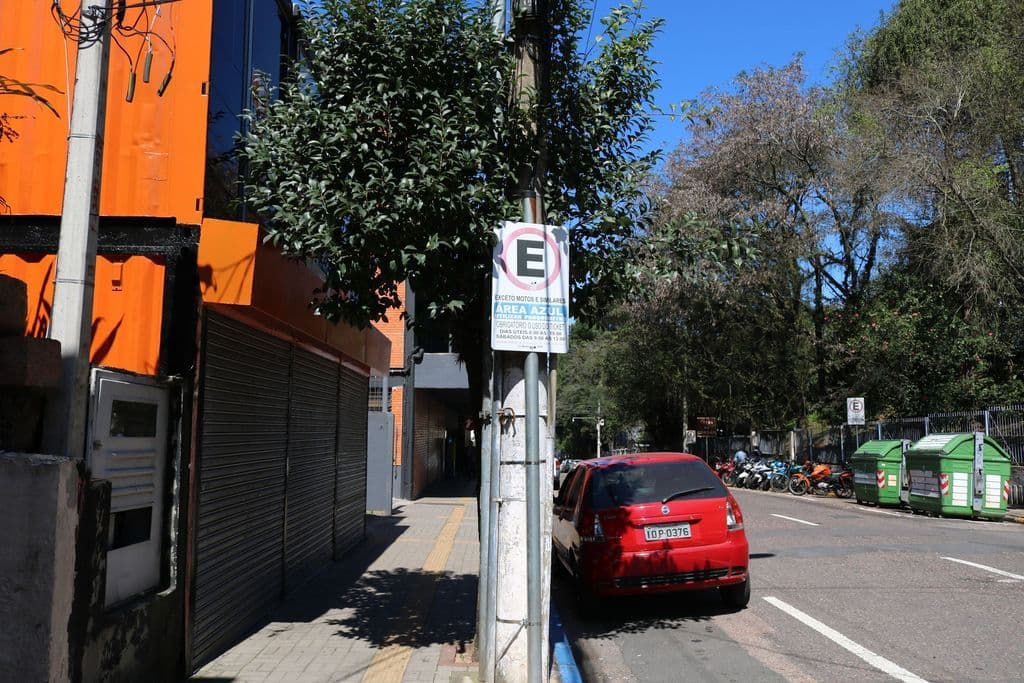 Rua Quinze de Janeiro, 501  - Contêineres - loja 3 Centro Canoas RS — foto 13