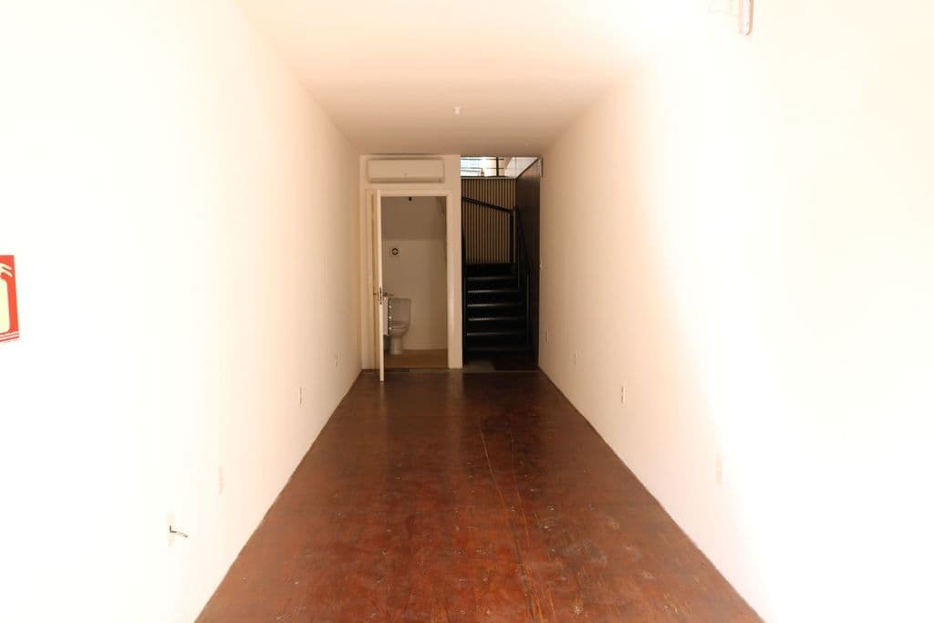 Rua Quinze de Janeiro, 501  - Contêineres - loja 1 Centro Canoas RS — foto 2